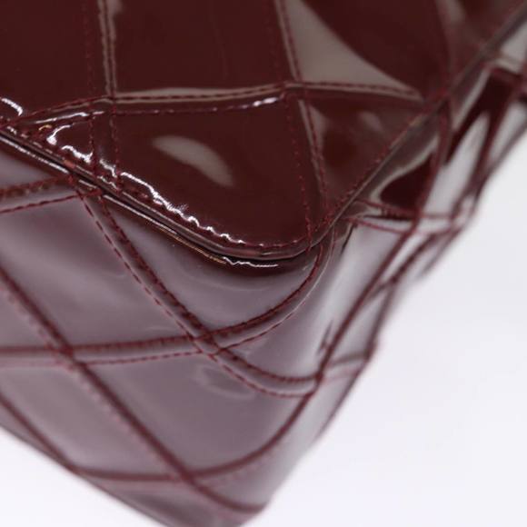 CHANEL Matelasse Shoulder Bag Enamel Red CC Auth bs14514 - Picture 15 of 16